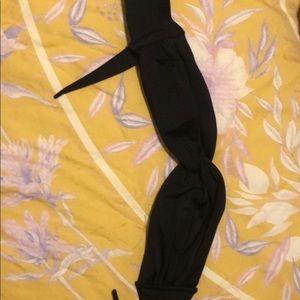 Black bandeau bikini top